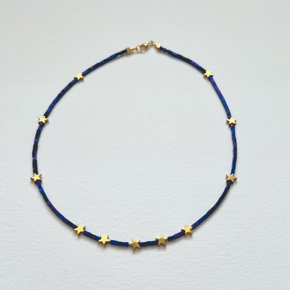 Starry Sky themed Mini Beaded choker necklace with 9 gold hematite stars - Picture 5 of 6